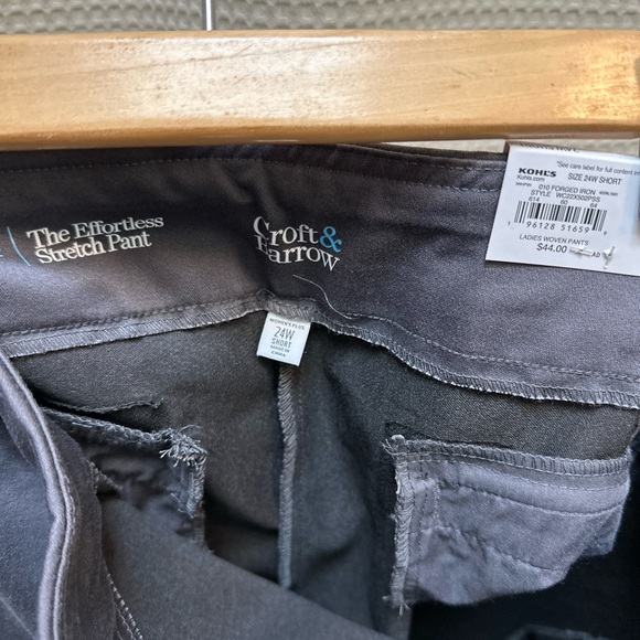 Croft & Barrow effortless stretch pant, size 24S - Picture 2 of 5